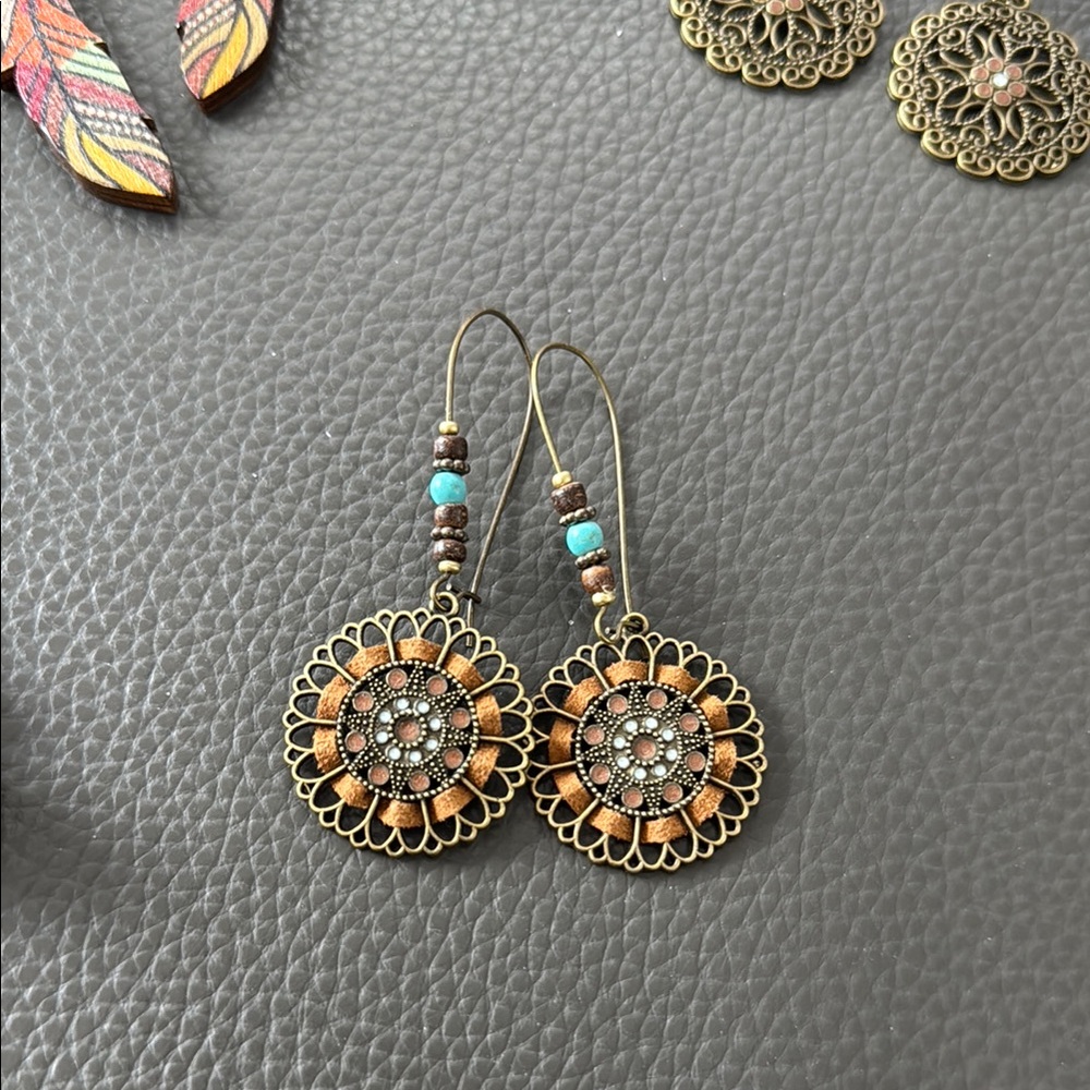 Elegant Gold and Brown Earrings
